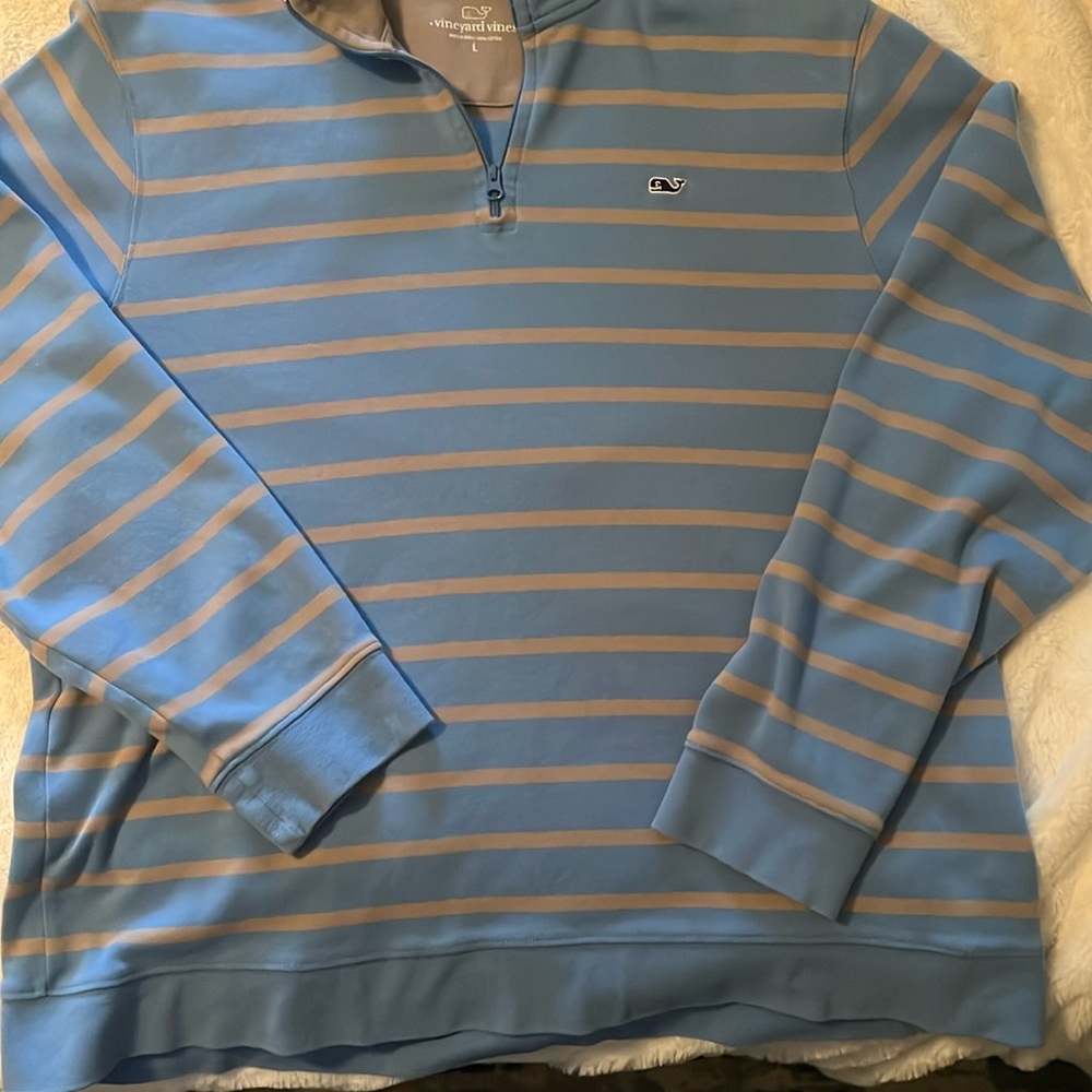 Men’s pullover great condition